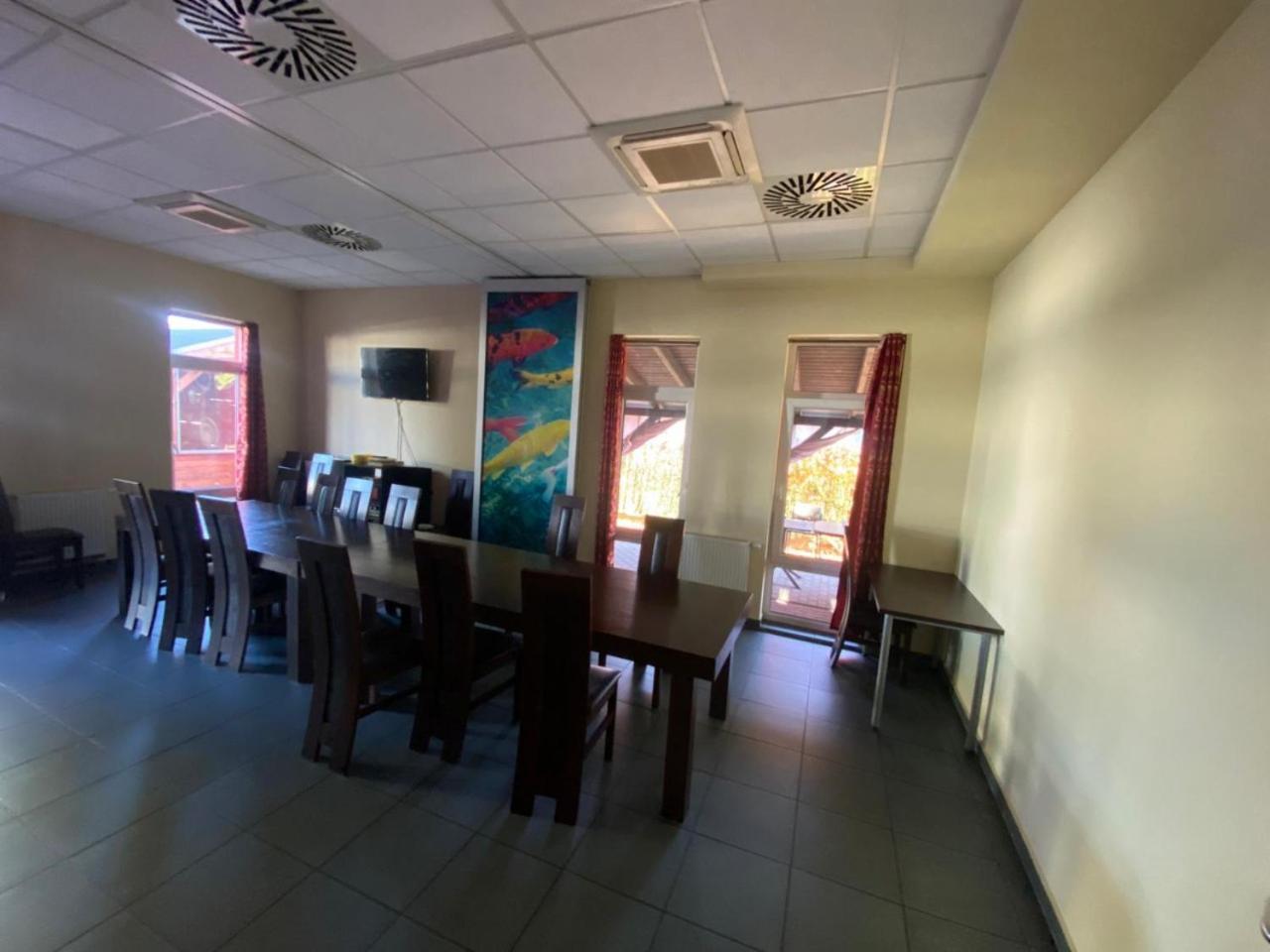 Koi Restaurant And Guest House Zory Bagian luar foto