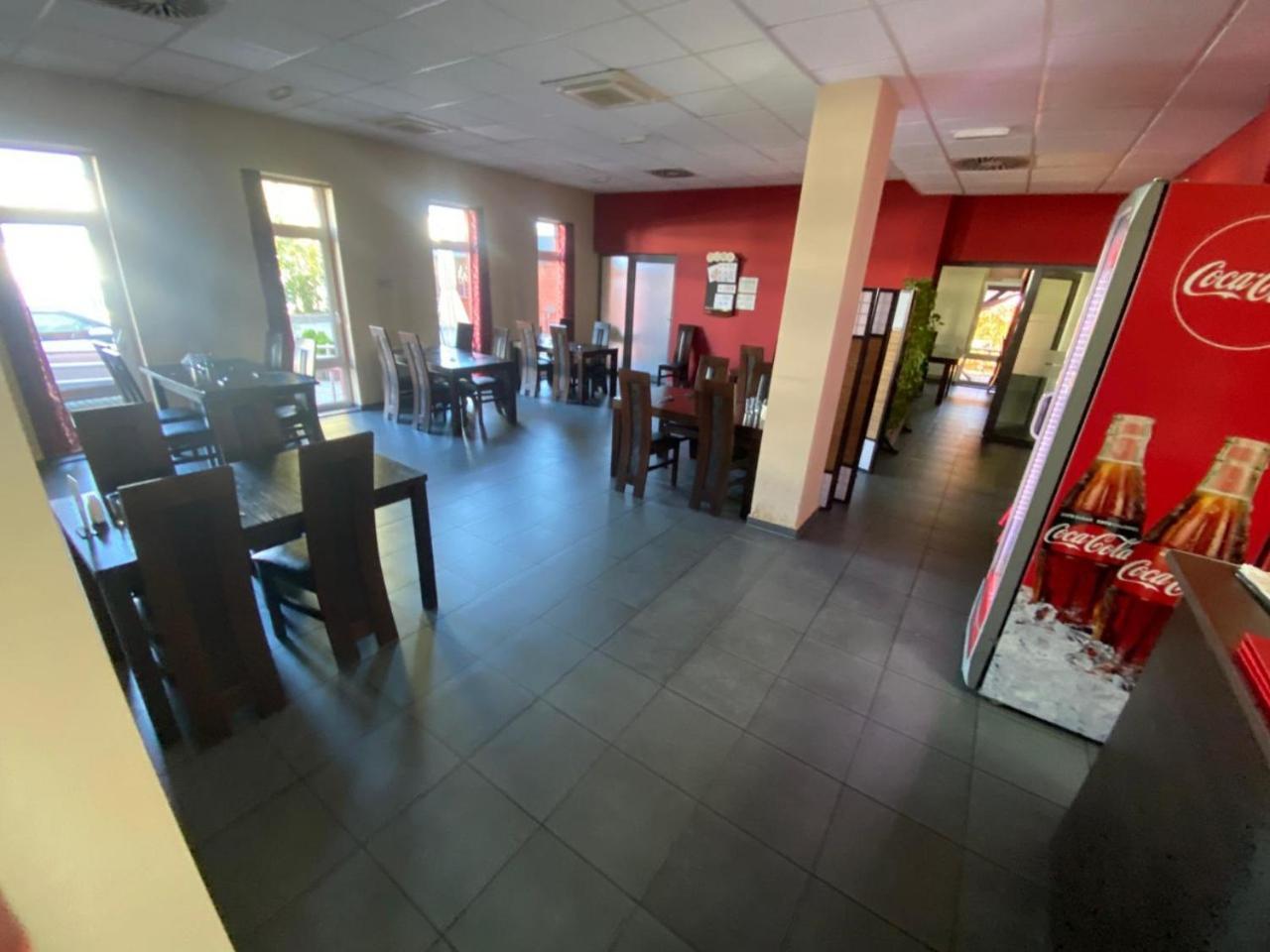 Koi Restaurant And Guest House Zory Bagian luar foto